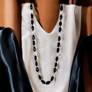 Necklace Vintage 14K Gold and Black Onyx Bead Frosted Jadeite Stone 33"